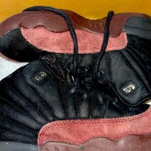 Jordan retro 12! Gently worn, box in great conditon